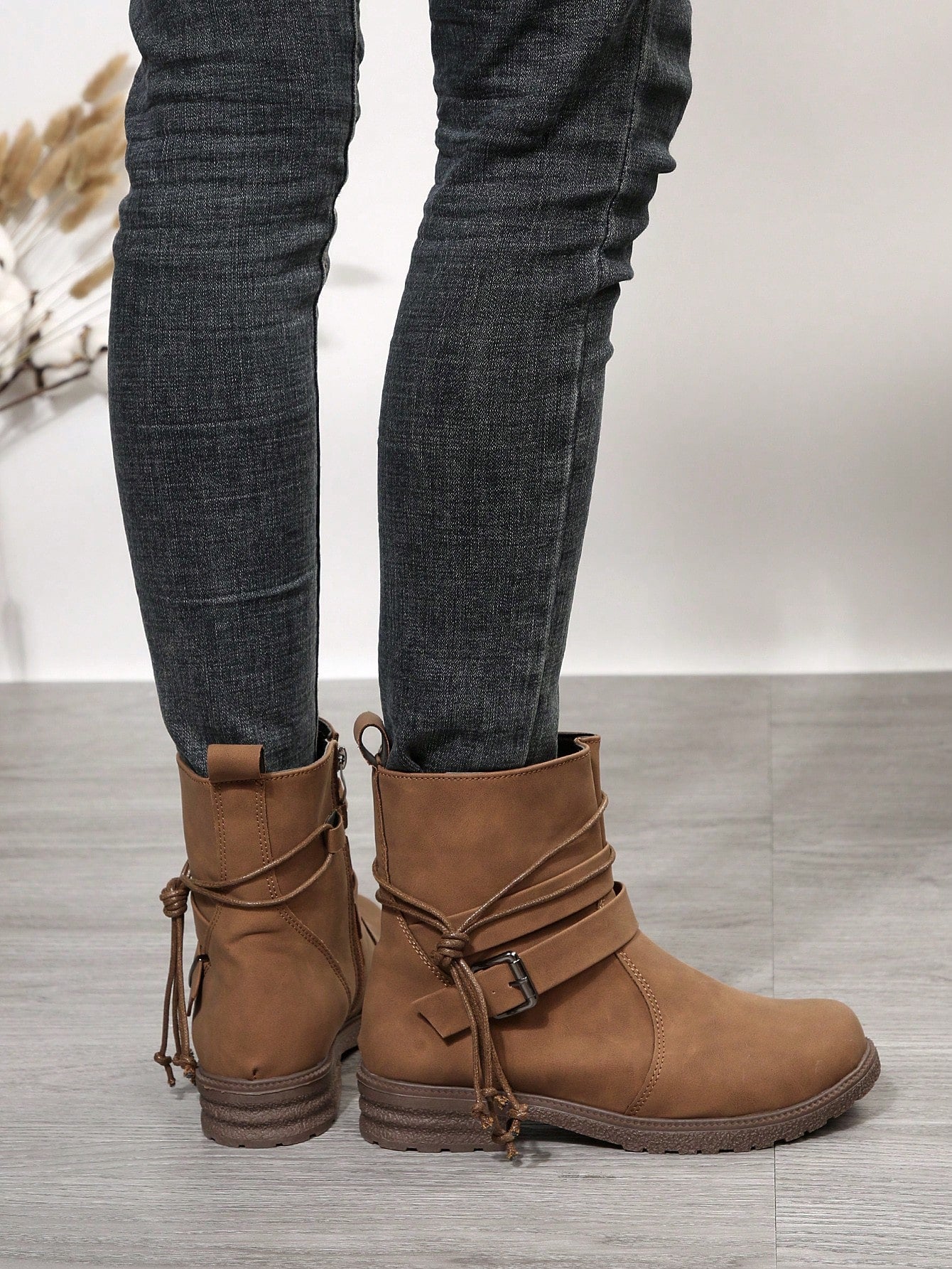 Fall/Winter Plus Size Women's Leather Round Toe Side Zipper Buckle Strap Chunky Heel Boots