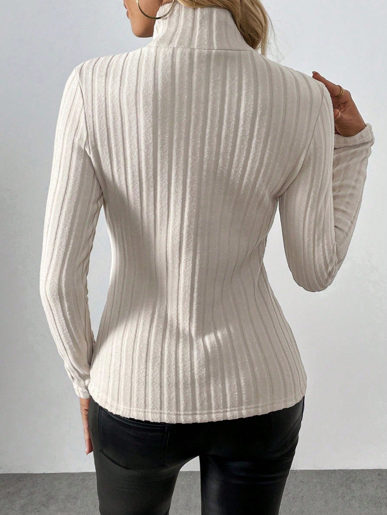 Ribbed Knit Thermal Lined Turtleneck Long Sleeve Top