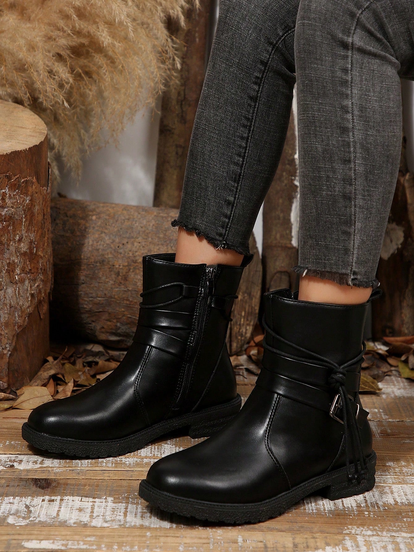 Fall/Winter Plus Size Women's Leather Round Toe Side Zipper Buckle Strap Chunky Heel Boots