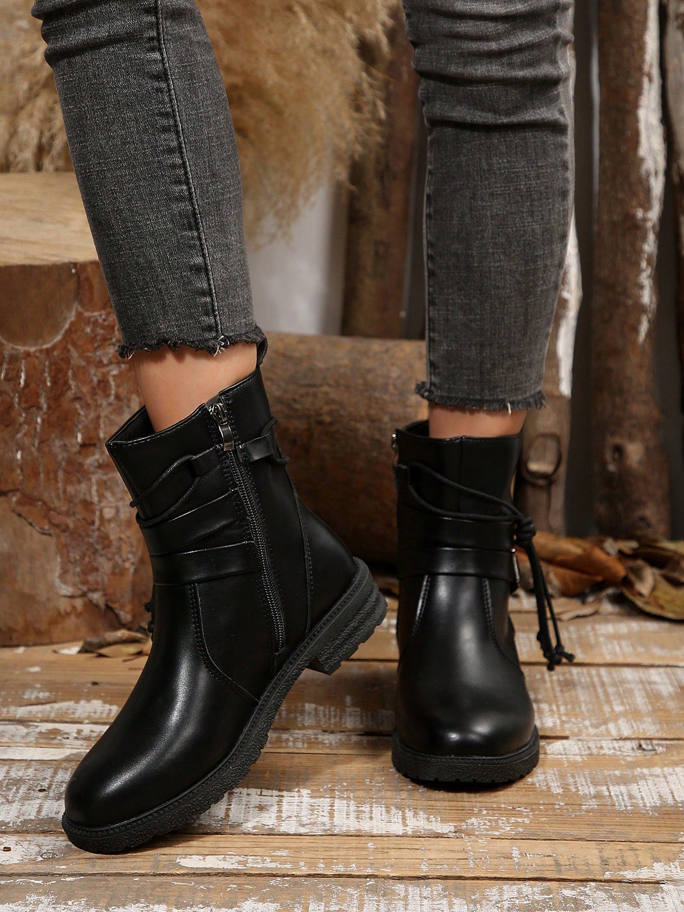 Fall/Winter Plus Size Women's Leather Round Toe Side Zipper Buckle Strap Chunky Heel Boots