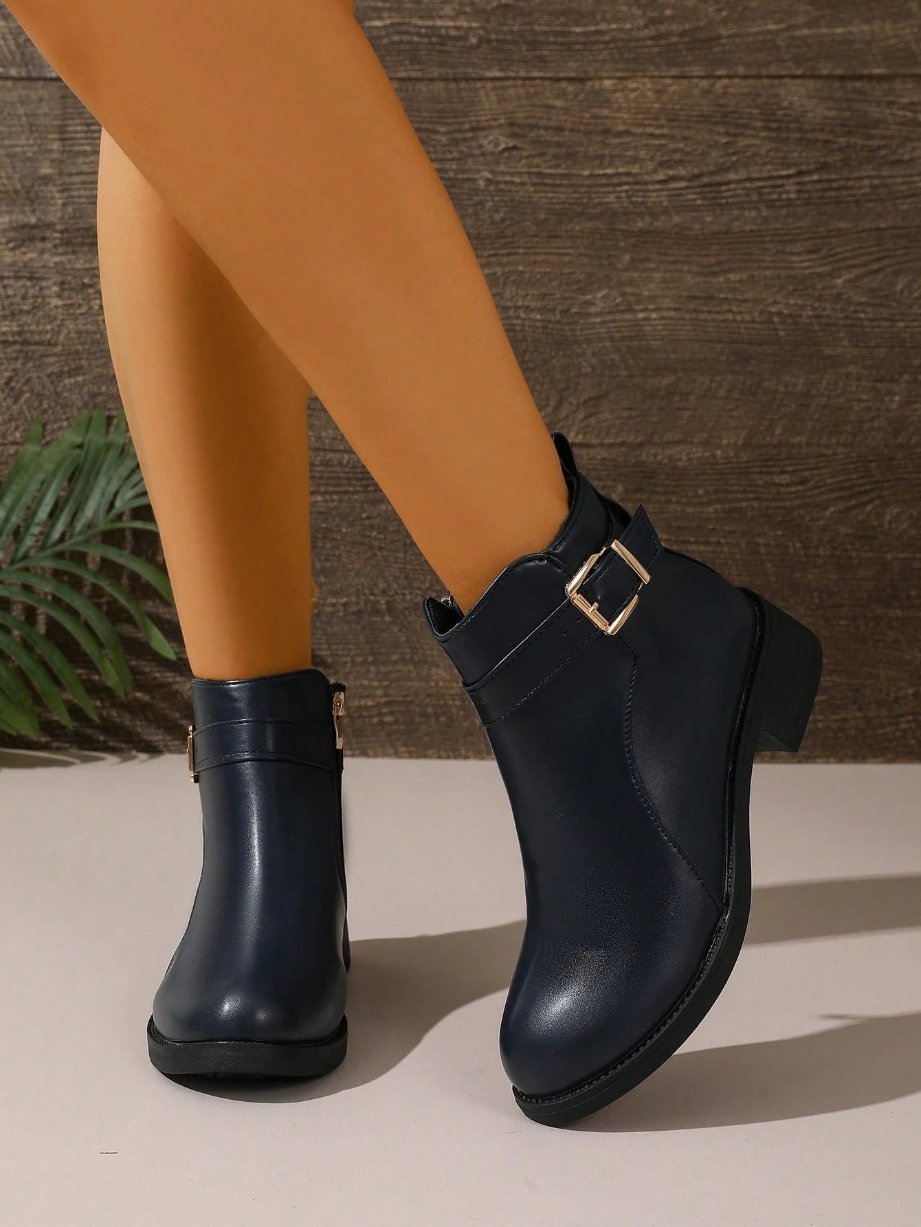 Women's Autumn/Winter Leather-Textured Boots, Side Zipper For Easy On/Off, Chunky Heel Comfortable Wear, Warm Lining, Versatile For Commute, Work, Outings, Elegant & Classy British Style Ankle Boots