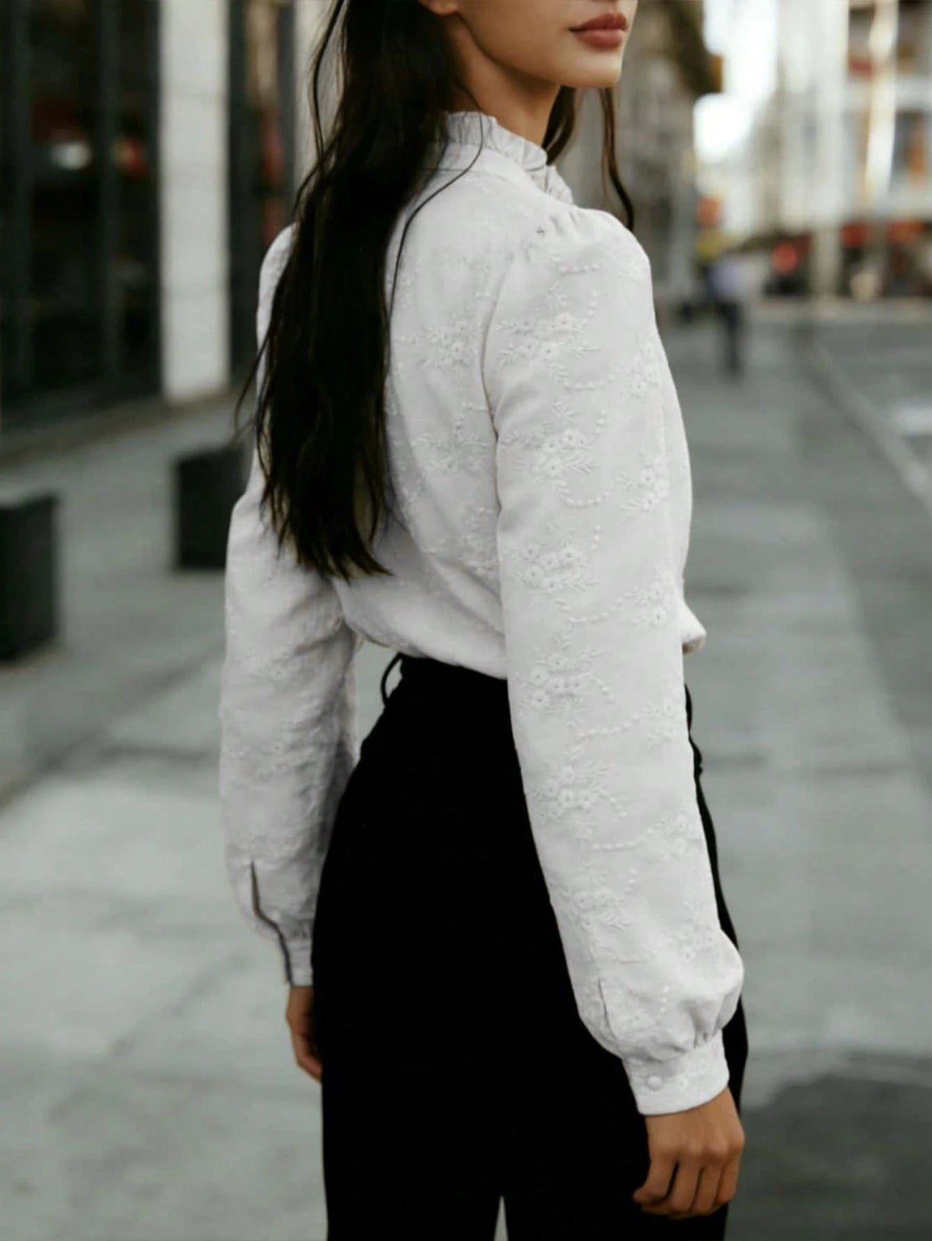Women's Solid Color Long Sleeve Shirt With Floral Embroidery