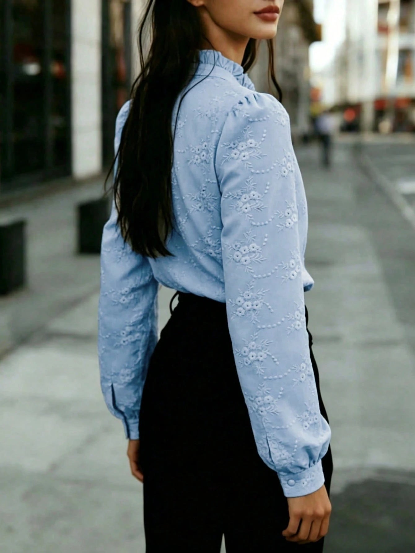 Women's Solid Color Long Sleeve Shirt With Floral Embroidery