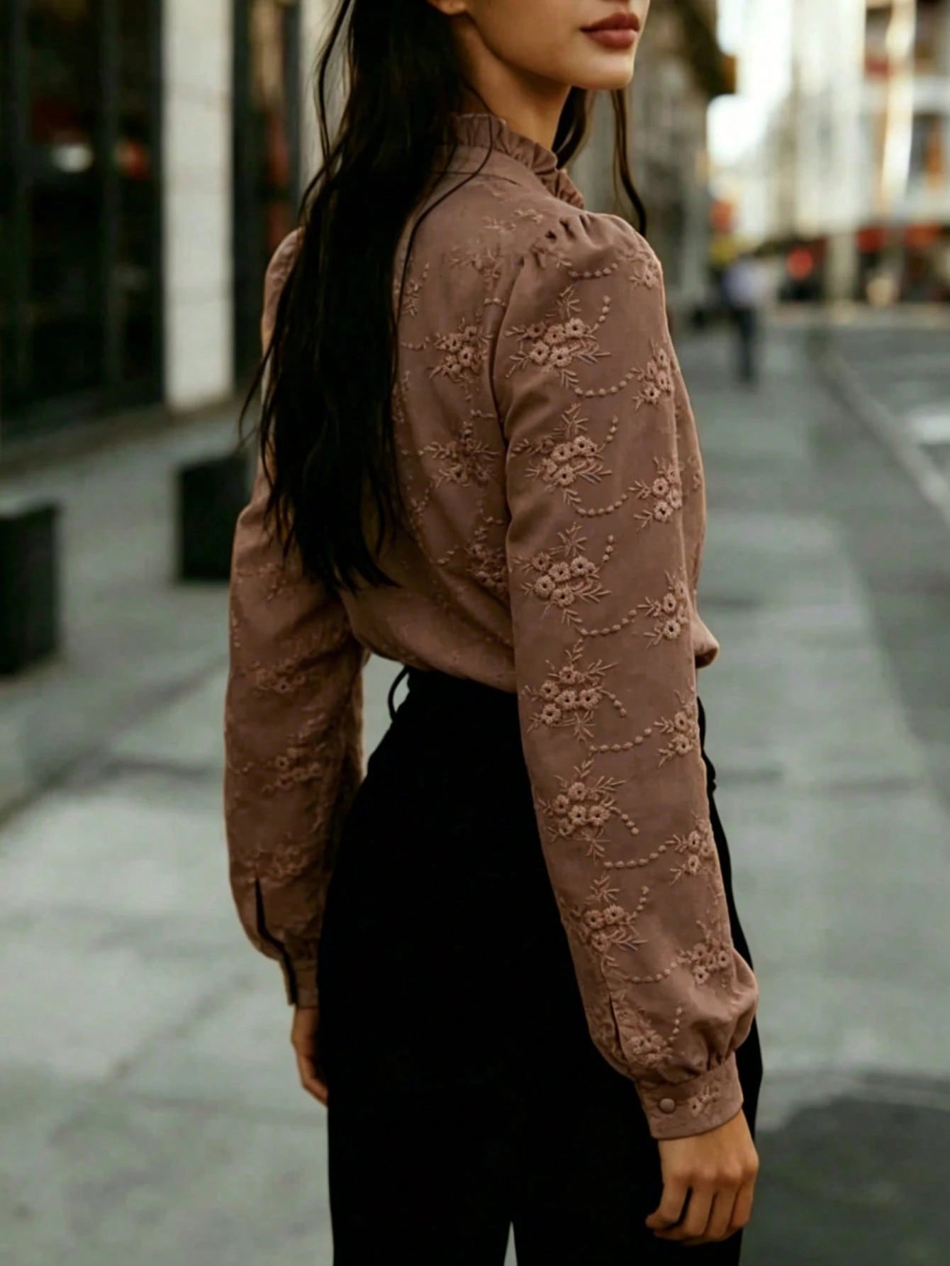 Women's Solid Color Long Sleeve Shirt With Floral Embroidery